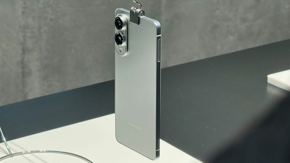 What We Know About the 2025 Samsung S25 Edge Teaser